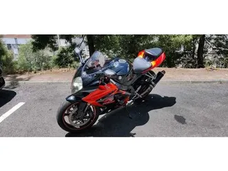 suzuki-gsxr-1000-k7-queluz-e-belas