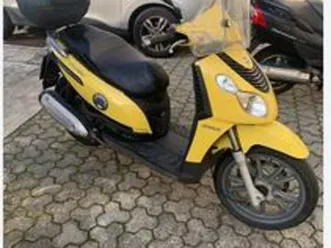 piaggio-carnaby-200