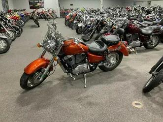 2003 honda® vt1100k3