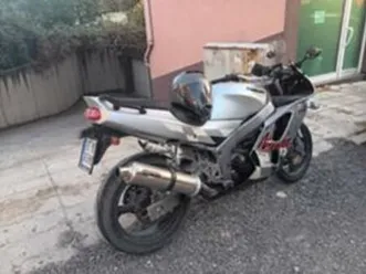 kawasaki zxr 600