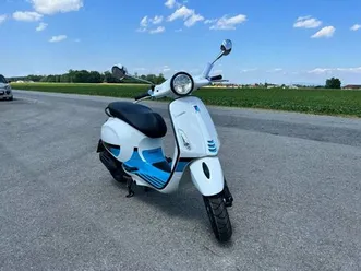 moto neuve: vespa primavera 125 color vibe