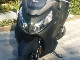 ② scooter maxsym 600 i