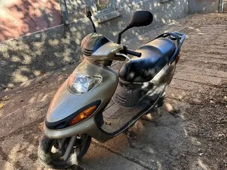 продавам скутер yamaha mbk 125 cc →