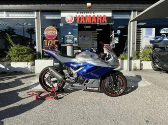 yamaha yzf-r3 2020 320 cm3 | moto sportive | 347 km | gris | 13600 la ciotat