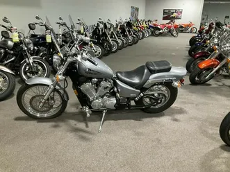 2004 honda® vt600 shadow deluxe