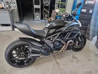 ducati-diavel-neuwertig-rexxer-top