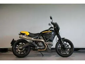 ducati-scrambler-full-throtlle-zwart