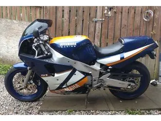 yamaha-fzr-1000-exup