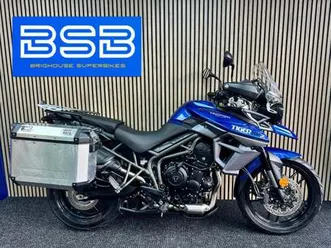 2017-17-triumph-tiger-800-xrx-luggage-comfort-seat-heated-grips