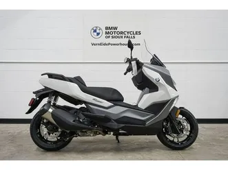2024-bmw-c-400-gt-alpine-white