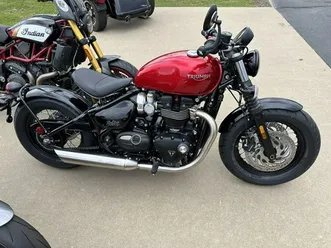 2024-triumph-bonneville-bobber-base