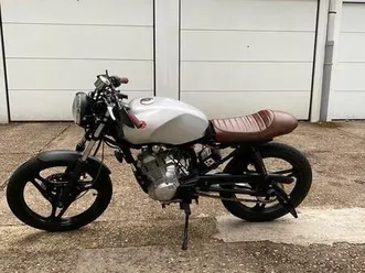 yamaha-ybr125-cafe-racer