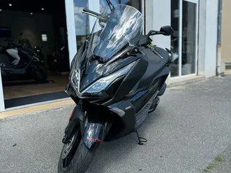 nouveau-scooter-kymco-downtown-gt-125-2025
