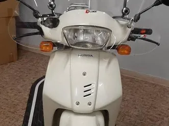 vendo-honda-sh-50-new-1996-99-usata-a-terni-codice-9496515-moto-it