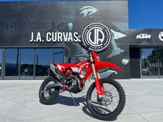 beta-rr-350-4t-efi-britelo-gemeos-e-ourilhe