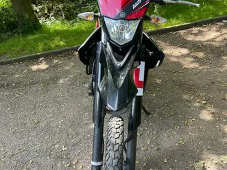 wr125-r-125-cc-yamaha