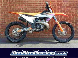 ktm-300-sx-23-nice-example-fresh-piston-and-service