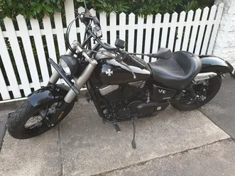 honda vt 750 c2b (shadow black spirit)