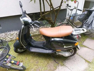 vespa-et4-125-selten-wenig-km-anschauen-lohnt-viele-neuteile