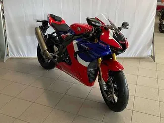 honda-cbr-1000-rr-r-sp-rosso
