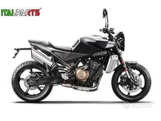 husqvarna svartpilen 801 2024 nazionale nuova