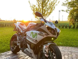 yamaha-r1-rn22-big-bang