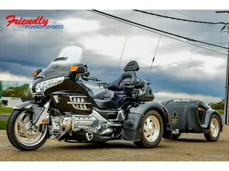 2010 honda gold wing trike and trailer