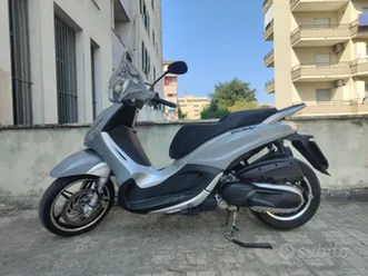 piaggio-beverly-350-tourer