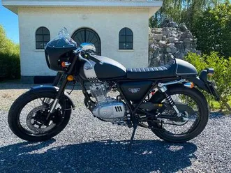 mash-cafe-racer-125-cc-210km