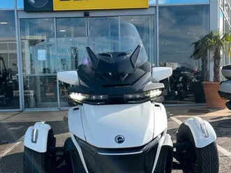 can-am-spyder-rt-sea-to-sky-2023