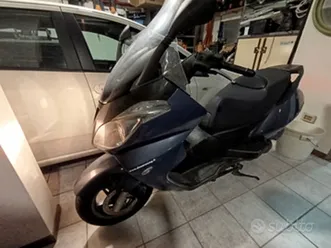 aprilia-atlantic-125-si-guida-con-patente-b