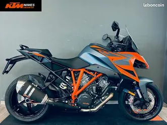 ktm-1290-super-duke-gt-2024