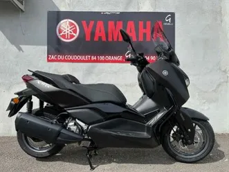 yamaha xmax 300 tech max 2024 300 cm3 | scooter | 900 km | marron | 84100 orange