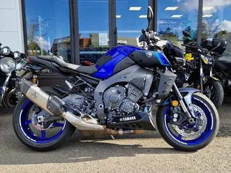 roadster-yamaha-mt10-options-loa-possible