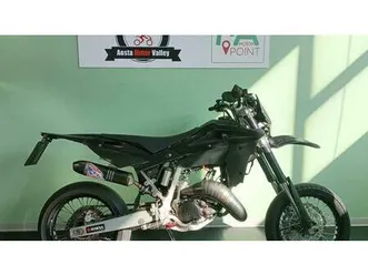 vendo husqvarna sm 125 (2010 - 12) usata a quart (codice 9539678) - moto.it