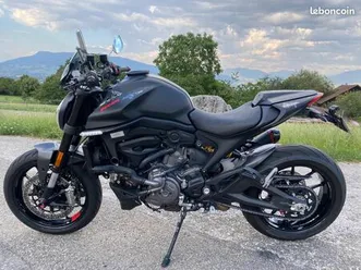 moto-ducati-monster-full-options