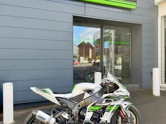 kawasaki-ninja-zx10rr-piste-1ere-main-zx-10rr-zx10r-zx-10r-10r-10rr