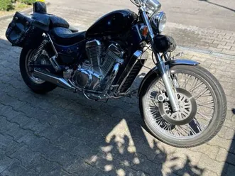 suzuki-intruder-vs-800