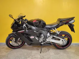 vendo-honda-cbr-1000-rr-fireblade-2004-05-usata-a-milano-codice-9546042-moto-it