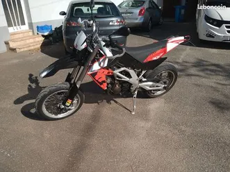 aprilia sxv 550 10.500km ct 2024