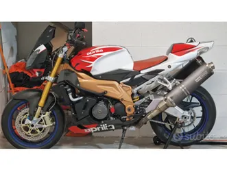 aprilia-tuono-v2-factory-km-18-500-perfetta