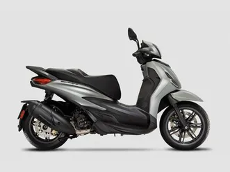 piaggio-beverly-s-300-demo-2024-god