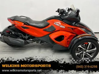 2014 can-am spyder rs-s sm5