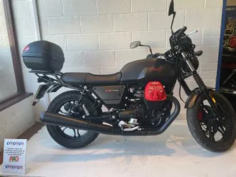 moto-guzzi-v7-750-iii-carbon-abs-744-cc