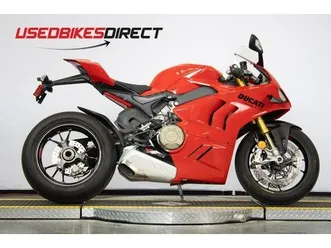 2023-ducati-panigale-v4s-26-999-00