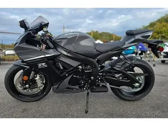 2025-suzuki-gsx-r-600