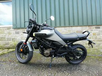 husqvarna-svartpilen-125
