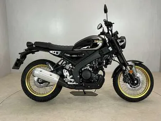 yamaha xsr 125 legacy zwart