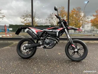 125 supermotard