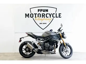 2024-triumph-speed-triple-1200-rs-matte-silver-ice